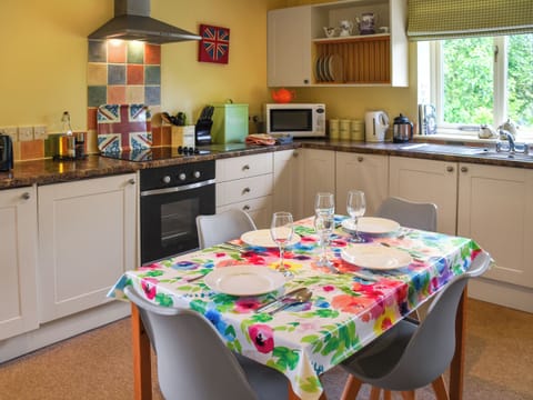 Kitchen/diner | Lily Pad 4 - Lily Pad Cottages, Nassington, near Stamford