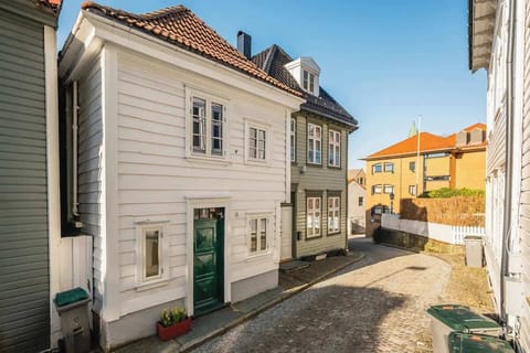Now, this is what you call architecture with an adorable charm!