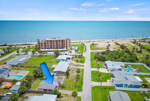 The 3rd house from beautiful Ormond Beach. Depending on speed, just 2-3 min walk