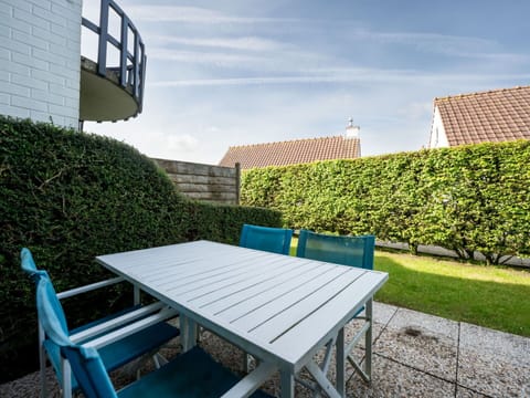 Plant, Sky, Furniture, Property, Table, Cloud, Azure, Outdoor Table, Outdoor Furniture, Shade