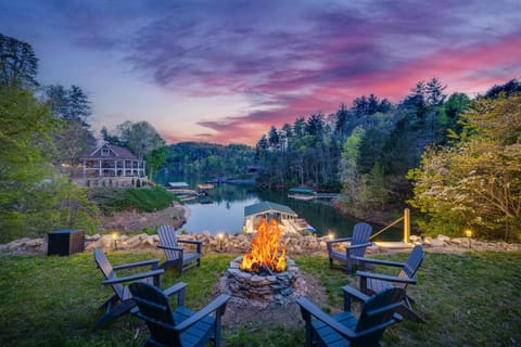 Firepit overlooking dock and lake