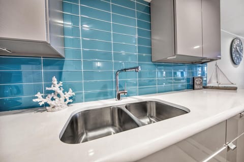 7a5b5d1f-2813-42e0-ab93-25a0bd468393