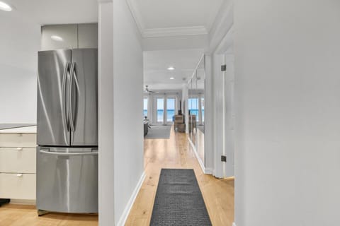 Views from the entry the minute you enter!