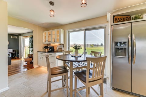 Dining Area | Dishware/Flatware | 1st Floor