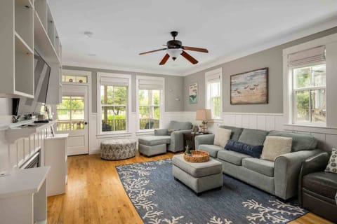 Our team is enthusiastic about ensuring our guests have great stays. Please reach out and we will happily provide local recommendations of all sorts!