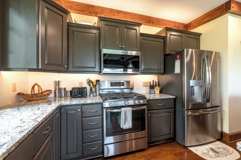 Kitchen--- Granite Counter-tops, Stainless Steel