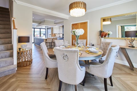 Finch House, Stokesley - Host & Stay