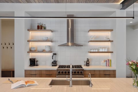 3.1-nirvana-telluride-kitchen6-tight