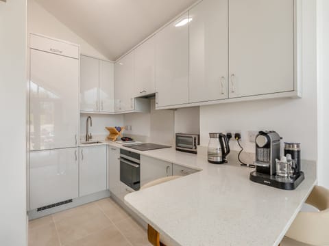 Kitchen | The Byre - Cleve Farm Retreats, Churchstanton, near Taunton
