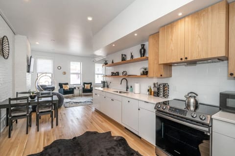 Fully Stocked Kitchen!