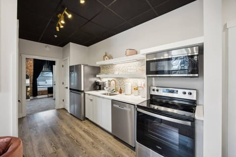 Located on 2nd floor - Full Kitchen