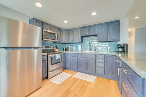 Kitchen | Cooking Basics | Complimentary Spices | 1st Floor