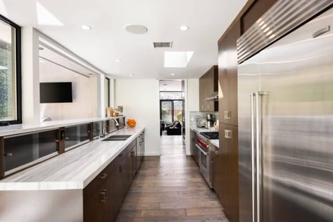 Make the most of expansive countertops with ample space.