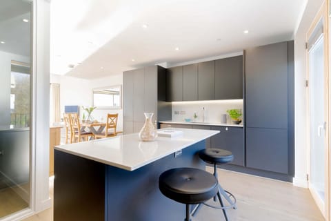 Kitchen at Clearwater House, Hayle, Cornwall, self catering with Beach Retreats.