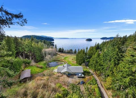 Chuckanut Retreat - Island View.  Whole house, no neighbors!