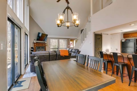 Open concept living and dining areas with amazing for every season