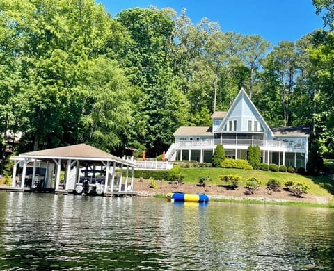 Beautiful family lake home with a wide variety of activities for year round fun!