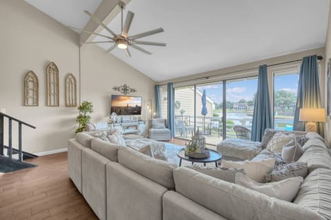 3 BR ∣ 2 BA ∣ 1516 sq. ft.