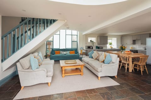 Otters Living Space 1