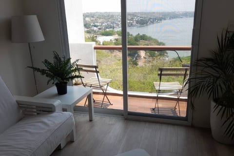 5ea730e3-5f0c-4c05-93a8-74540dee49d7