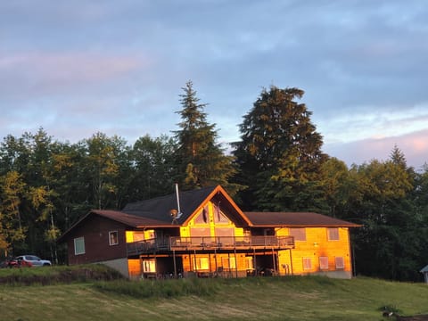 You will be staying on the right hand side of the house 