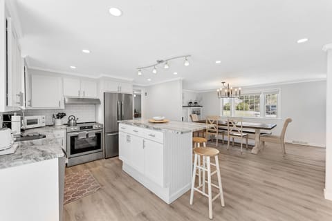 Kitchen (1)