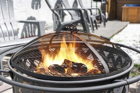 Fire Pit: Gather around the crackling fire, perfect for evening stories and s`mores!