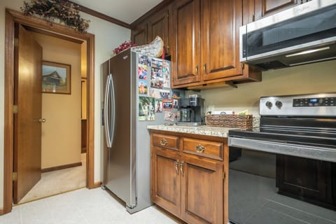 Fully stocked kitchen