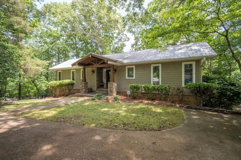 Skipping Rocks Retreat