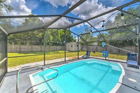 Deltona Vacation Rental | 3BR | 2BA | 1,500 Sq Ft | 1 Small Step Required