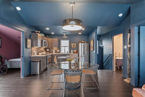 Open kitchen & dining area designed for easy flow.