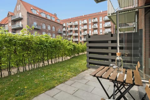 Outdoor area to enjoy a cozy afternoon tea.