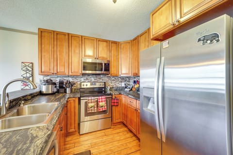 Kitchen | Drip & Keurig Coffee Makers | Toaster Oven | Spices