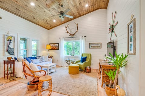 Yankeetown Vacation Rental | 2BR | 2BA | Stairs to Enter | 1,100 Sq Ft