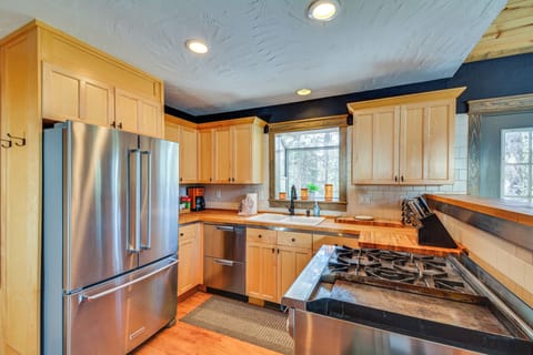 Kitchen | Cooking Basics | Spices | Drip Coffee Maker | Main Level