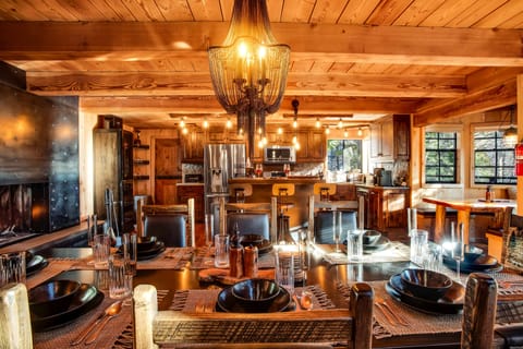 "Hey Billie, tell us about your mom's Stovetop Stuffing again!" - 1980s