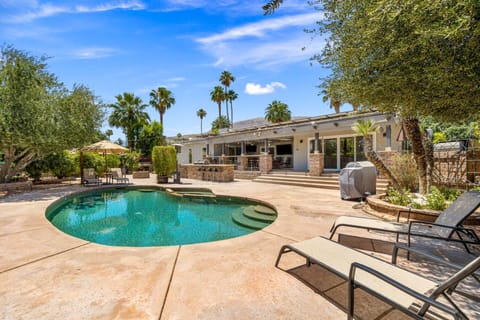 Private Large Backyard