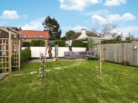 Patio | The Willows, Teversal