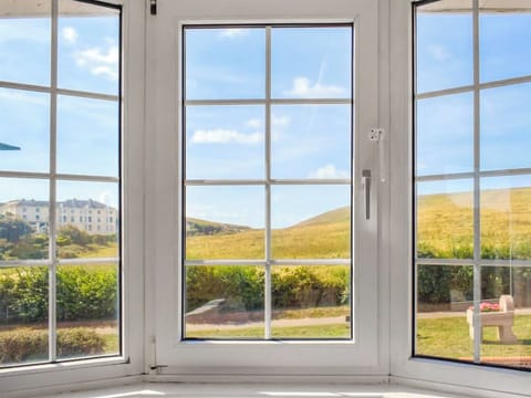 View | Poets Corner, Freshwater