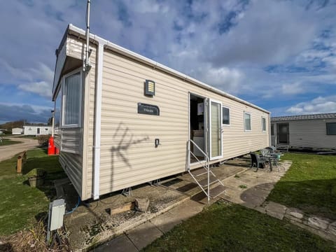 Experience the freedom of a seaside holiday without the hassle, knowing that a cosy caravan is ready and waiting for you.