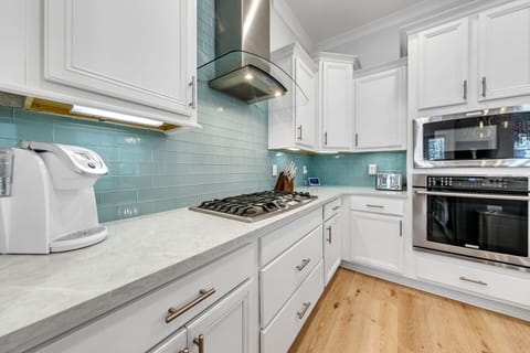 Five Burner Gas Cooktop