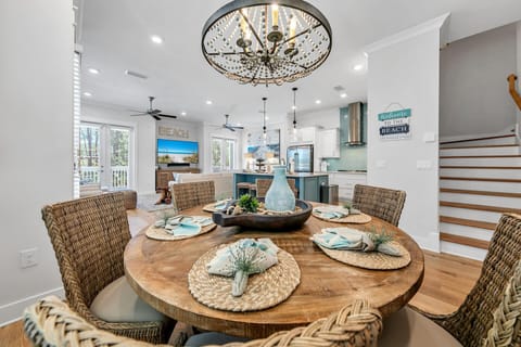 Dining for 6 and 4 counter stools