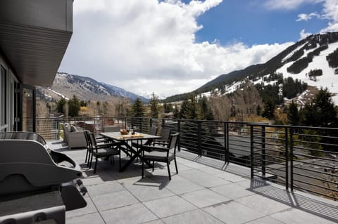 Balcony - Penthouse on Glenwood 401 - Jackson Hole, WY -  Luxury Villa Rental