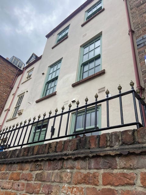 Gorgeous building in the conservation area just fully refurbished