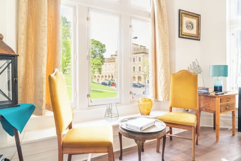 Living room with views over the Crescent spas