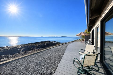 Come sit on the deck and enjoy open ocean views.