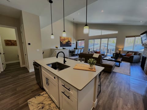 Fully Stocked Kitchen