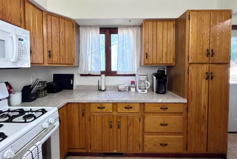 Full coffee and hot chocolate bar!