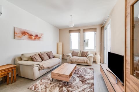 Steni Views Apartment (13646)