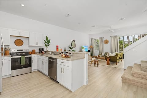 Welcome to your vacation home in beautiful Fort Myers!